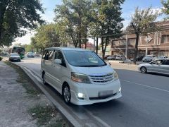 Фото авто Toyota Alphard