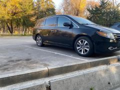 Photo of the vehicle Honda Odyssey