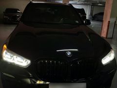 Photo of the vehicle BMW X5