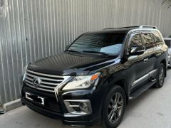 Photo of the vehicle Lexus LX