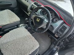 Photo of the vehicle Honda Fit