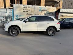 Photo of the vehicle Porsche Cayenne