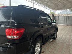 Сүрөт унаа Toyota Sequoia