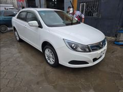 Фото авто BYD E5