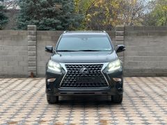 Photo of the vehicle Lexus GX