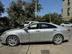 Photo of the vehicle Lexus ES