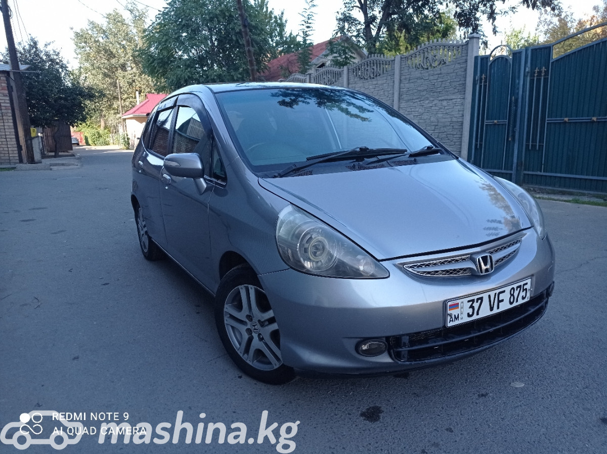 Купить Honda Fit в Бишкеке, 2005 год, 7 200 $.