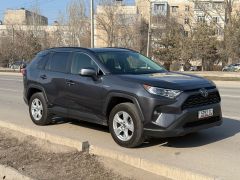 Сүрөт унаа Toyota RAV4