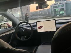 Сүрөт унаа Tesla Model 3