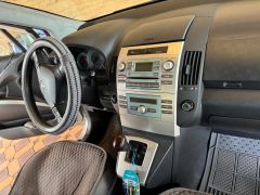 Сүрөт унаа Toyota Corolla Verso