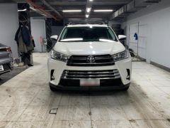 Сүрөт унаа Toyota Highlander