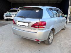 Photo of the vehicle Toyota Ipsum