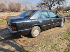 Сүрөт унаа Mercedes-Benz W124