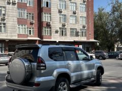 Сүрөт унаа Toyota Land Cruiser Prado