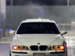 Photo of the vehicle BMW 5 Series