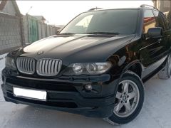 Photo of the vehicle BMW X5