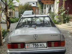 Photo of the vehicle Mercedes-Benz 190 (W201)