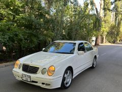 Photo of the vehicle Mercedes-Benz E-Класс