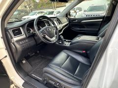 Фото Toyota Highlander  2018