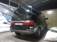 Сүрөт унаа Nissan Serena