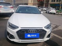 Photo of the vehicle Audi A4