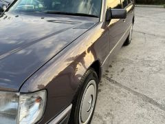 Фото авто Mercedes-Benz W124