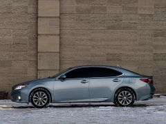 Photo of the vehicle Lexus ES