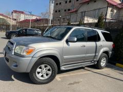 Сүрөт унаа Toyota Sequoia