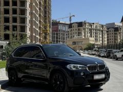 Photo of the vehicle BMW X5