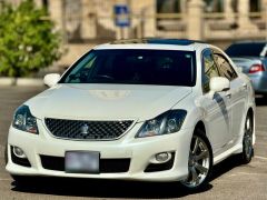 Фото авто Toyota Crown