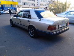 Фото авто Mercedes-Benz W124