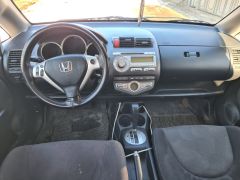 Photo of the vehicle Honda Jazz