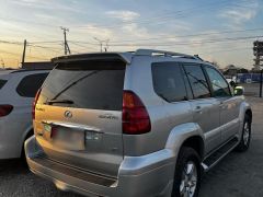 Photo of the vehicle Lexus GX