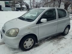 Сүрөт унаа Toyota Vitz