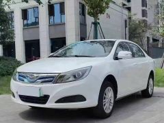 Фото авто BYD E5