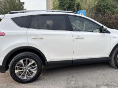 Сүрөт унаа Toyota RAV4