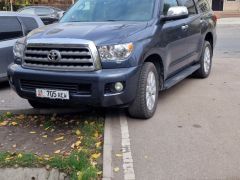 Фото авто Toyota Sequoia