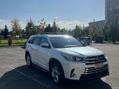 Фото авто Toyota Highlander