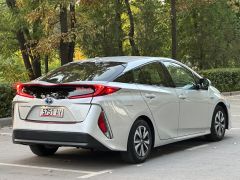 Фото авто Toyota Prius