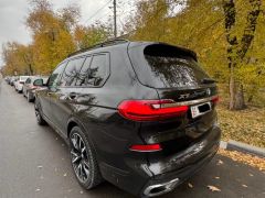 Photo of the vehicle BMW X7