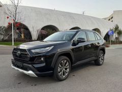 Фото авто Toyota RAV4