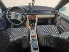 Сүрөт унаа Mercedes-Benz W124