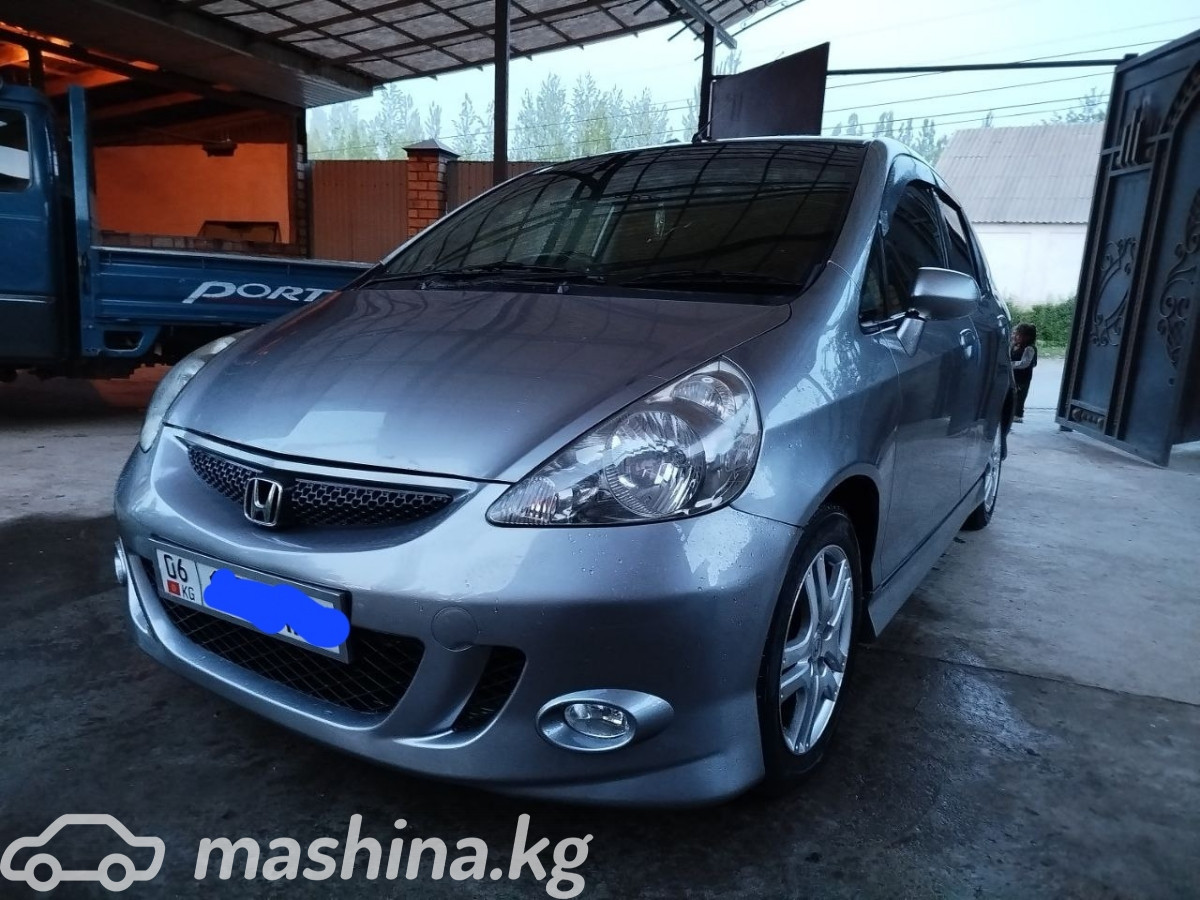 Купить Honda Fit в Бишкеке, 2002 год, 7 481 $.