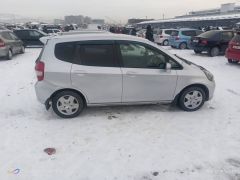 Photo of the vehicle Honda Fit