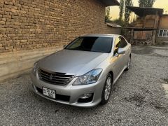 Фото авто Toyota Crown