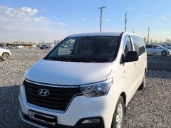 Фото авто Hyundai Grand Starex