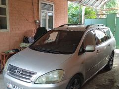 Сүрөт унаа Toyota Avensis Verso