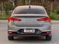 Сүрөт унаа Hyundai Elantra