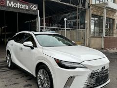 Photo of the vehicle Lexus RX