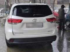 Photo of the vehicle Toyota Highlander